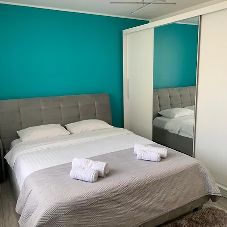 Rose Apartment Piatra Neamt Exterior photo